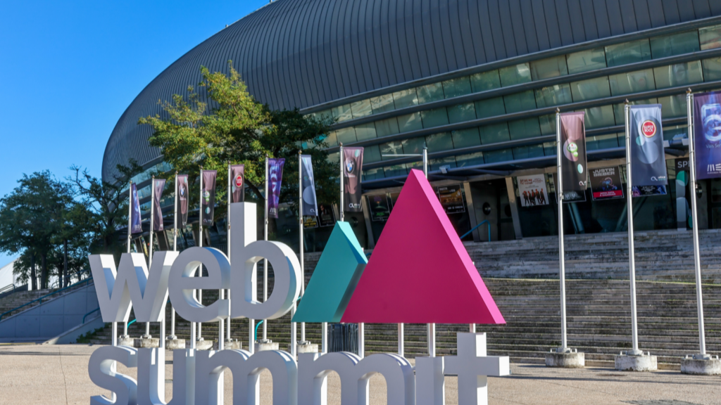 The Web Summit Dual-Track Playbook: Navigating FDA Clearance and CE-MDR Simultaneously in 2026